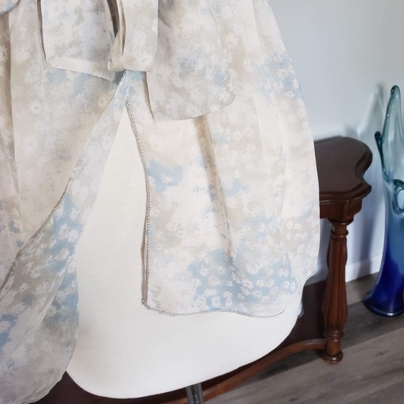 Semi sheer top - Picture 5 of 8